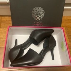 Vince Camuto black low profile heels